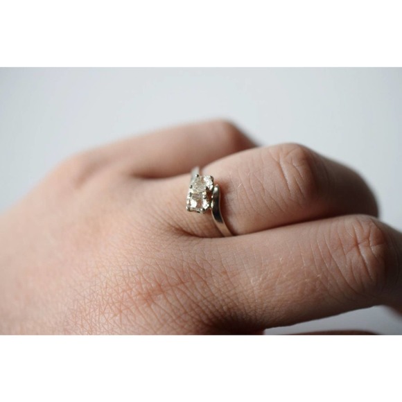 alternative raw diamond engagement ring raw crystal size 4 5 6 7 8 8 9 1… - Picture 8 of 10